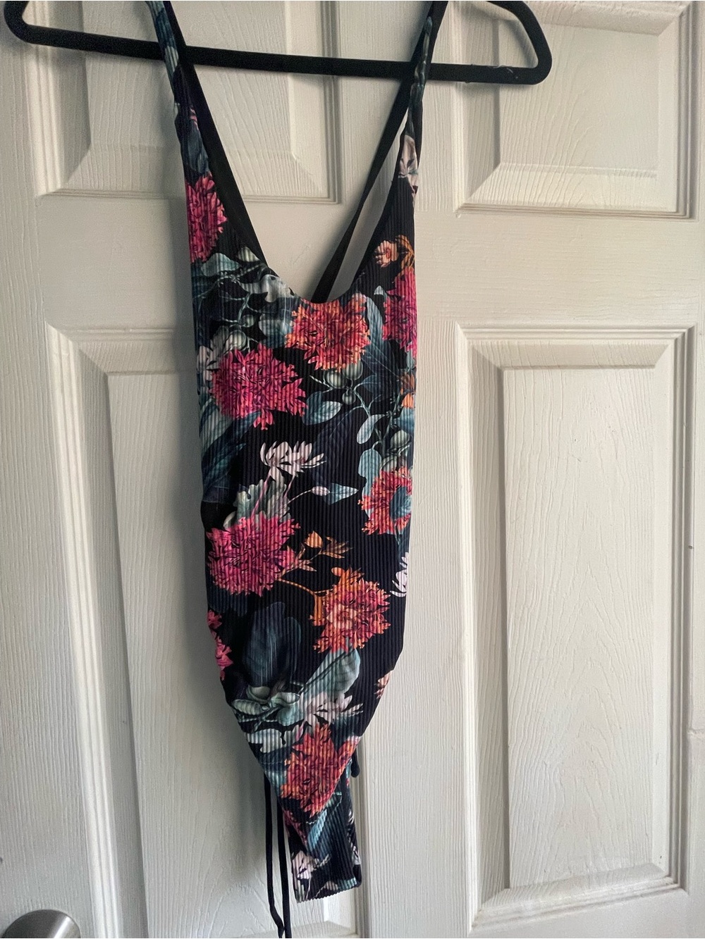 Body Glove Floral Ribbed Black One-Piece Swimsuit with cross cross back
